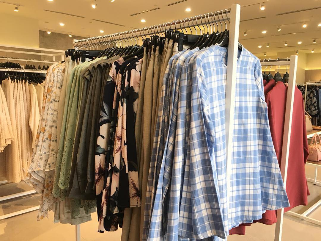 Ladies, don’t forget to drop by our physical stores to enjoy 20% off your purchase of RM150. Promo ends tomorrow! Hurry 
